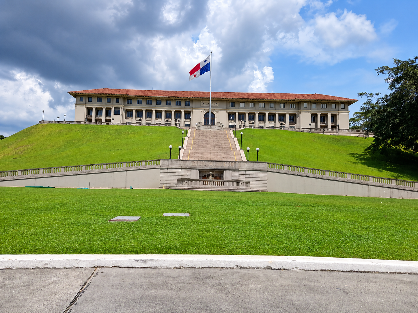 Área histórica cercana al edificio de la Administración del Canal de Panamá