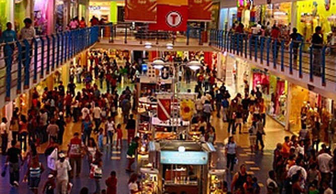 Tiendas y compras en Albrook Mall